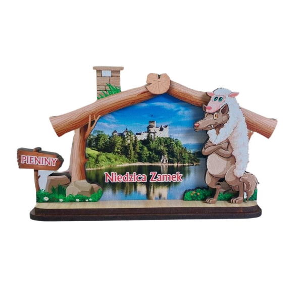 Drewniany Domek z wilkiem